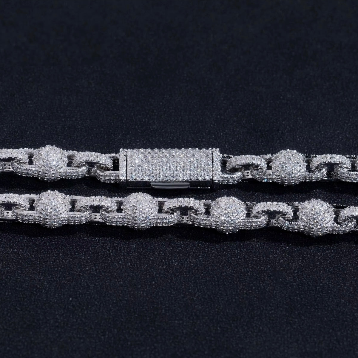 LUXDIA - Monaco Moissanite Link Necklaces